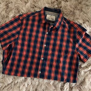Men’s Small short sleeve shirt